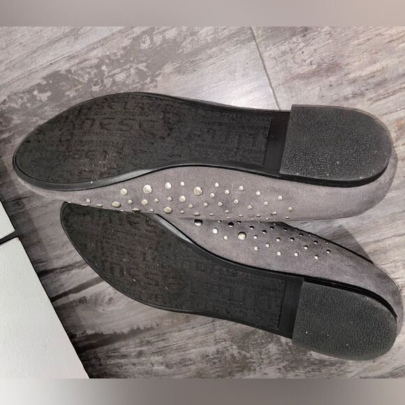 Gray suede and silver stud ballet flats with open toe - Picture 4 of 5